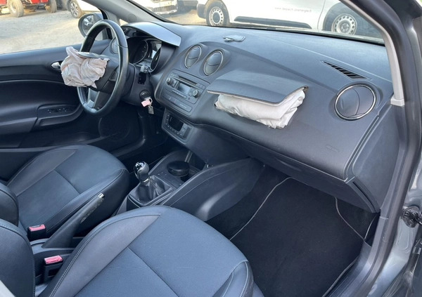 Seat Ibiza cena 15900 przebieg: 156000, rok produkcji 2015 z Bodzentyn małe 92